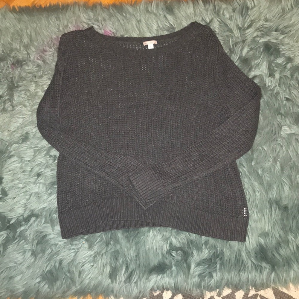 Gap sweater